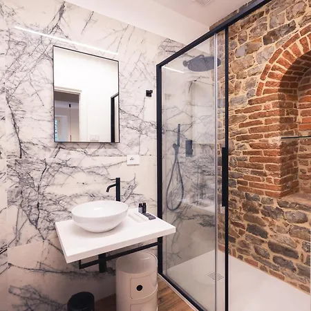 Design & Hotel *