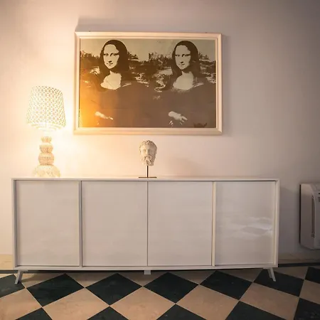 Design & Szálloda *